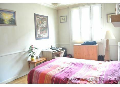 Appartement à Paris (75015) - 2 pièces - 50.0 m²