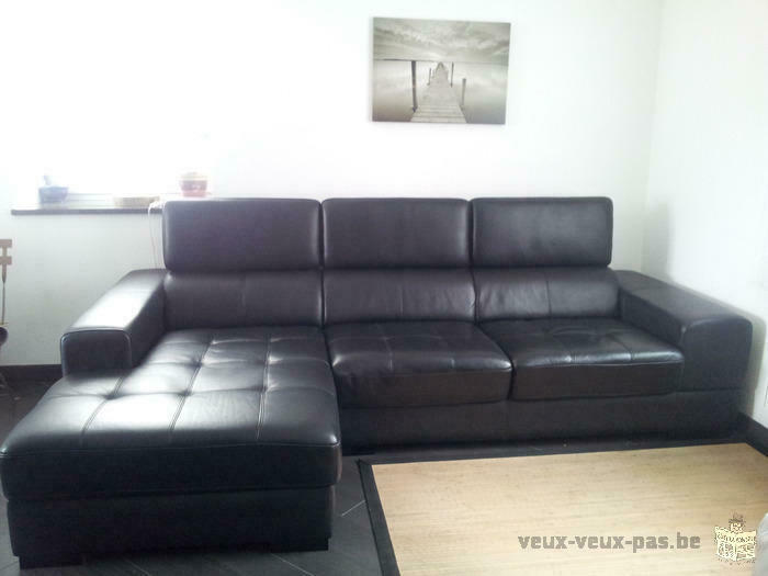 Magnifique canapé en cuir noir très design