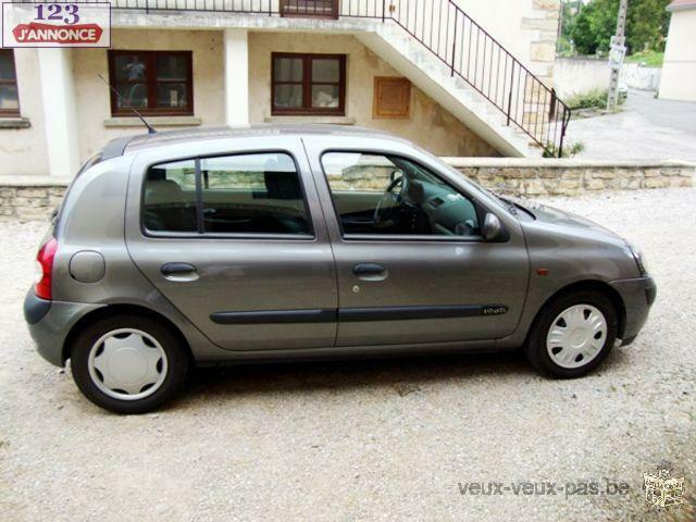 Renault Clio ii (2)