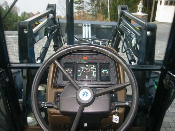 Tracteur agricole New holland L85